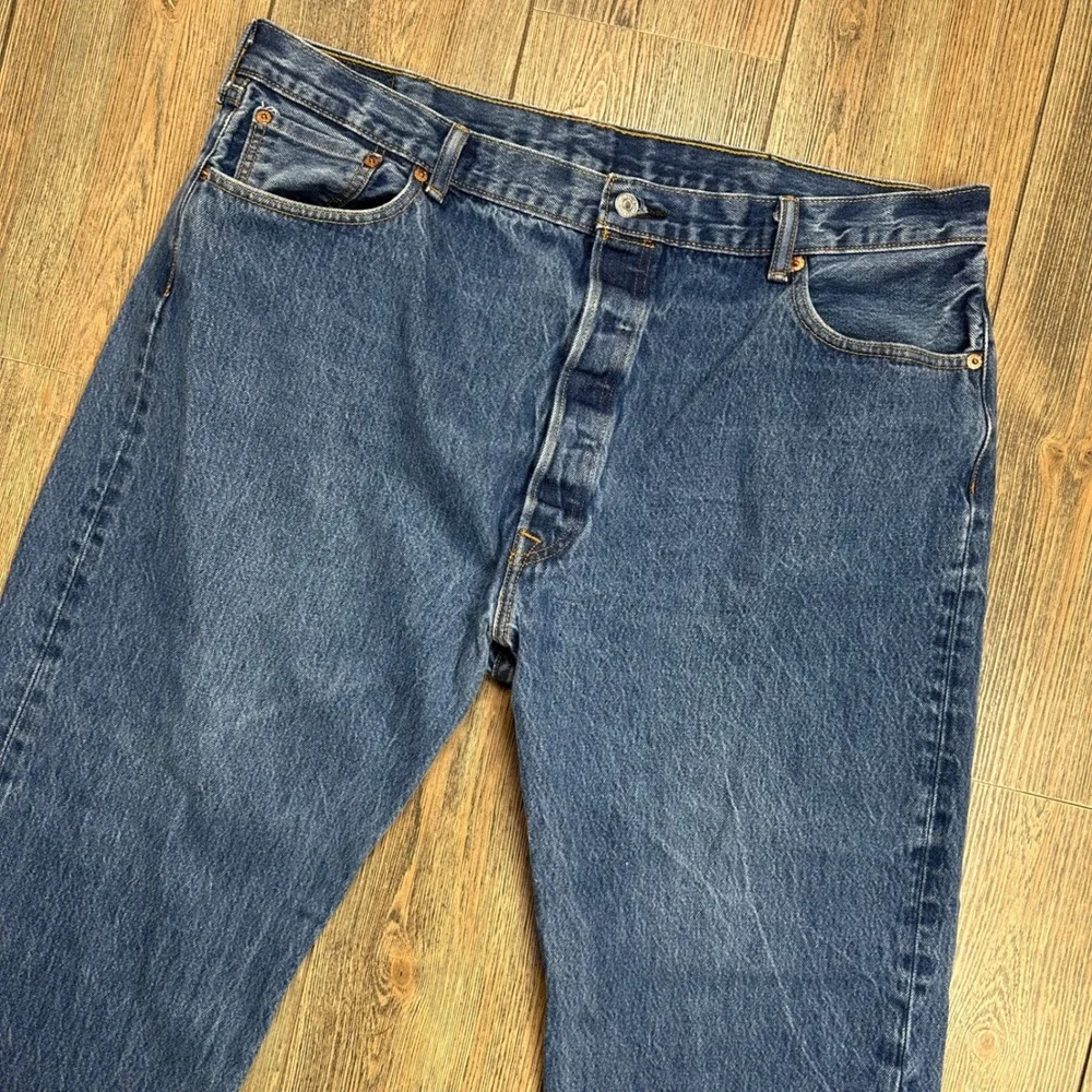 Levis 501 Original Fit Jeans Mens 40x29 Blue Denim Button Fly Straight Leg